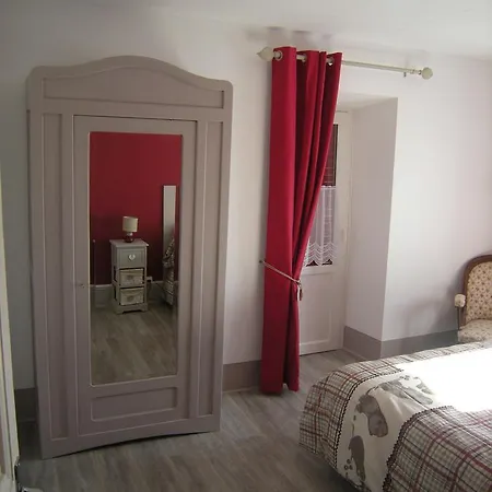 Des Touristes Hotel